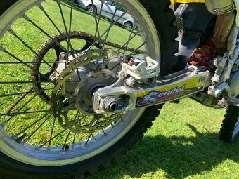 Suzuki RMZ 450 - 9