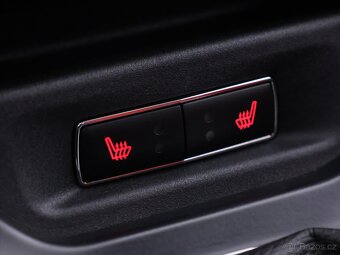 Ford Fiesta 1,6 ST 134kW Recaro Kůže (2013) - 9