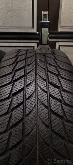 Lexus UX, 18' alu, originál, zimní pneu, tpms - 9