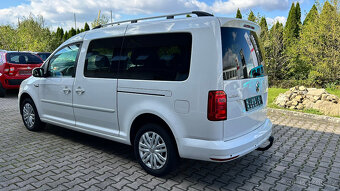 VW Caddy Maxi 2.0TDI 7.míst - 9