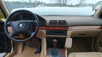 BMW 520i - 9