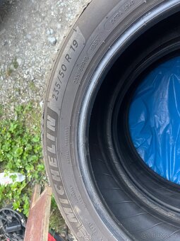 Letní Pneu Michelin Primacy 4 235/50/19 - 9