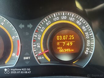 Toyota Auris - 9