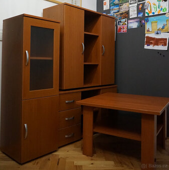 Komody + konferenční stůl - 9