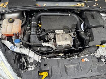 Ford Focus kombi 1,0i 74kW r.v.2015 - 9