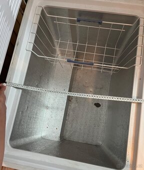 Pultový mrazák Whirpool - 9