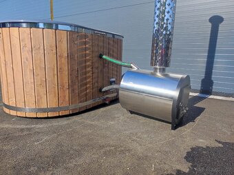 Horký sud pro dva - 9