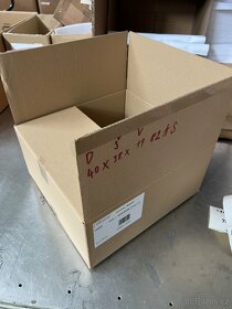 Použité kartony- obalový materiál (krabice) - 9