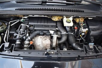 Peugeot 5008 1.6 HDi/PANORAMA/MANUÁL/2009/ - 9