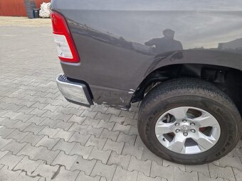 Dodge Ram 1500 5.7 HEMI V8 4x4 2019 - 9