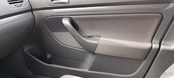 VW Golf V 1.6i 75kw - 9