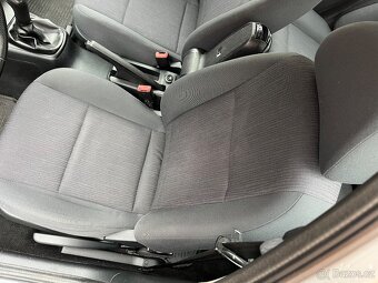 Škoda Octavia 1.6 - 9