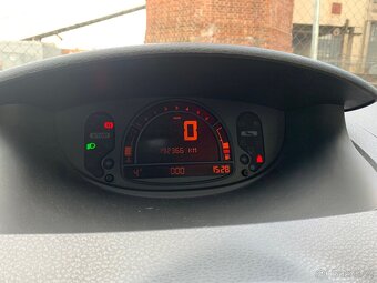 Renault Modus 1.5 dci 60 kw platná stk do 6.2027 - 9