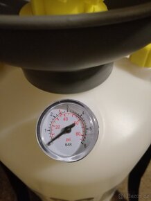 Zahradní tlakový postřikovač - 9