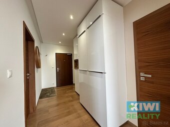 Pronájem, byt 3+kk, 87 m2, Ostrava, Nová Karolína, s garážov - 9