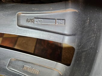 alu kola 22 5x120 9,5x22et 45 265/35R22 102V XL - 9