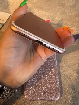 iPhone 7 32GB - 9