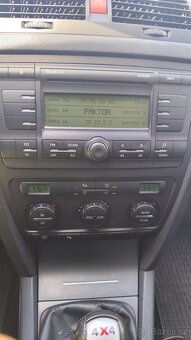 Škoda Octavia 2 combi 2006 1.9 TDI 77kw 4x4 - rezervováno - 9
