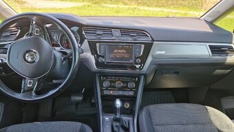 Vw touran 1,6 TDi DSG - 9