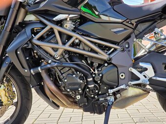 MV Agusta Brutale 990 R, původ ČR - 9