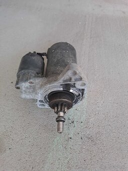 Prodám náhradní díly na Audi A3 r.v.1998 - 9