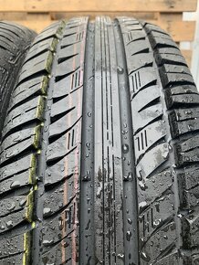 4ks 215/65/17/Nové pneu Semperit 99H/letní 8.8m - 9