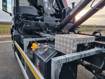 MAN 18.290 4x4 ČTYŘKOLKA RUKA HIAB A NOSIČ KONTEJNERU - 9