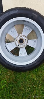 Originál Kola škoda 215/55/r17 - 9