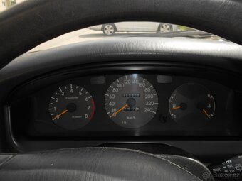 Rozpredám Toyota Carina E 1994 2,0 98kw - 9