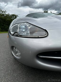 Jaguar XK8 2001 - 9