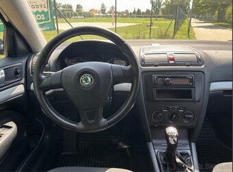ŠKODA OCTAVIA 1.6 85 KW FSI - BENZÍN - 9