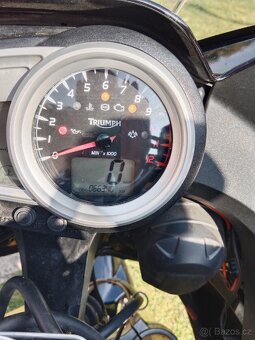 Triumph Tiger 1050 - 9