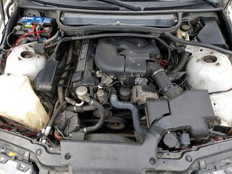 BMW 318i E46 - 9