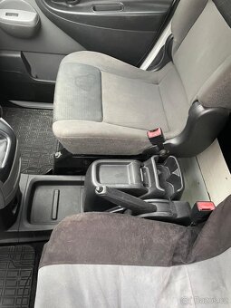 Nissan NV 200, r. v. 2010 - 9