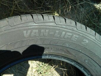 205/65 r15 C 102/100 t 2ks letní 9,5mm - 9