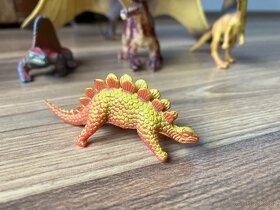 Dinosauři a tygr - 9