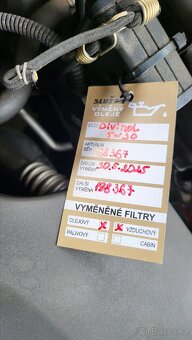 Lexus is 220d - 9