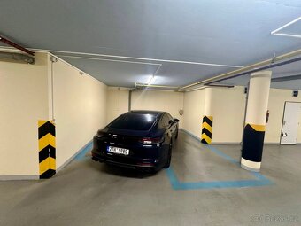 Pronájem bytu 2+1, 75 m² – Praha 8 – Kobylisy - 9
