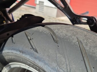 Yamaha R6 - 9