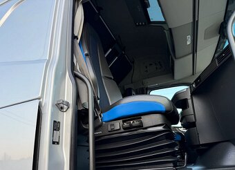 Volvo FH500 6x2 Pusher - tahač návěsů - 9