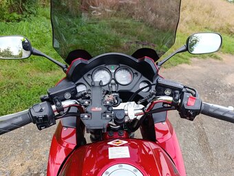 Honda CBF 1000 - 9
