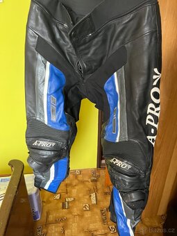 Motorkářská dvoudílná kombinéza - 9