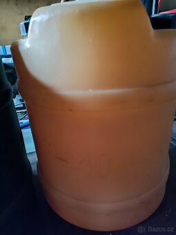 Plastový barel 40l - 9