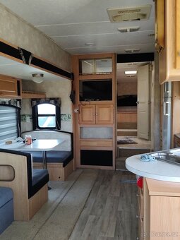 KARAVAN obytný přívěs s doklady - 9