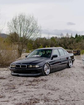 BMW E38 740i drift / stance car (ex Don Musk) - 9