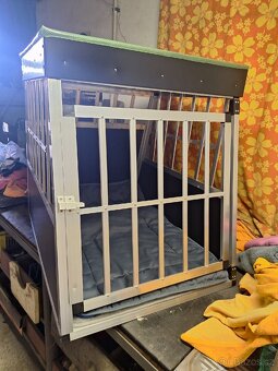 Klec pro psa do auta - 9