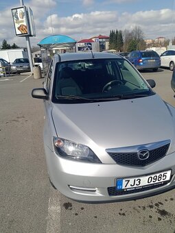 Mazda 2 - 9