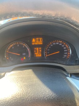 Toyota avensis 2008 po prvním majiteli 2.2d 110kw - 9