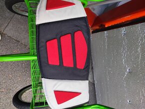 Prodám přilbu LZR a bederní pás - 9