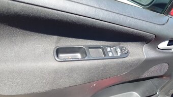 Peugeot 207SW - 9